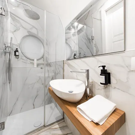 Apartman Lilli House - In The Heart Of