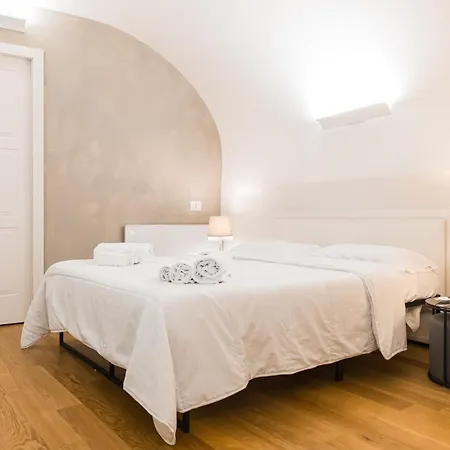 Lilli House - In The Heart Of * Bologna