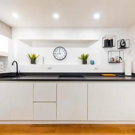 Lilli House - In The Heart Of בולוניה