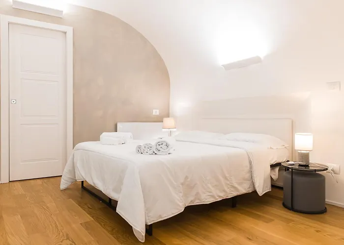 Lilli House - In The Heart Of * Bologna