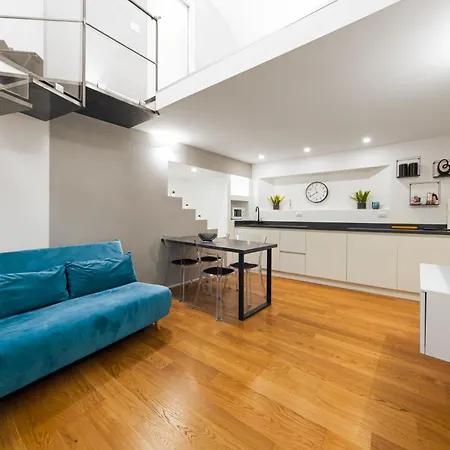 Lilli House - In The Heart Of Boloňa